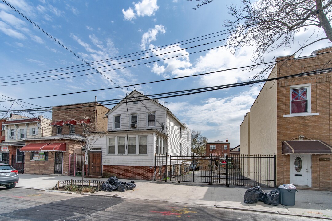 10444 46th Ave in Corona, NY - Building Photo