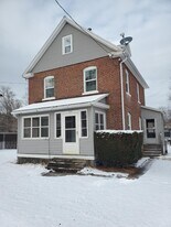 374 Broad St in Bristol, CT - Building Photo