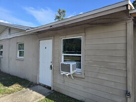 1624 Coral Way in Largo, FL - Building Photo
