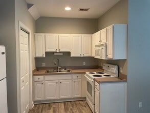 64 Cassandra Ln in Bluffton, SC - Building Photo - Building Photo