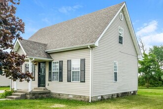157 Agin Way in Milton, KY - Building Photo - Building Photo