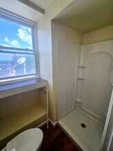 1239 W Chew St in Allentown, PA - Foto de edificio - Building Photo