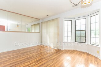 134 Longfield Ct in East Brunswick, NJ - Building Photo - Building Photo