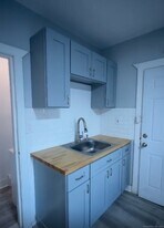 746 Maple St, Unit 1 in Bridgeport, CT - Building Photo