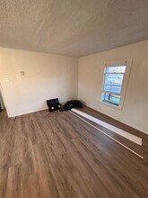 1593 N Goodman St-Unit -unit 4 in Rochester, NY - Foto de edificio - Building Photo