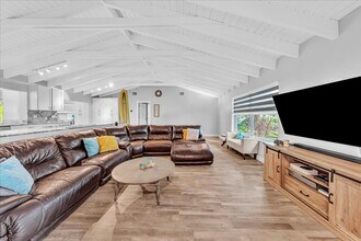 2931 SW 108th Way in Davie, FL - Foto de edificio - Building Photo