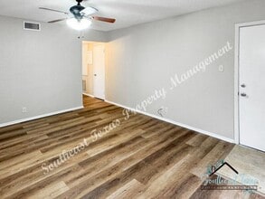 2901 Helena Ave in Nederland, TX - Building Photo - Building Photo