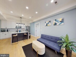 927 Kennedy St NW, Unit 303 in Washington, DC - Building Photo - Building Photo