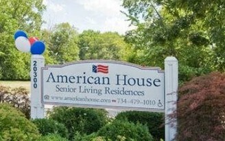American House in Riverview, MI - Building Photo