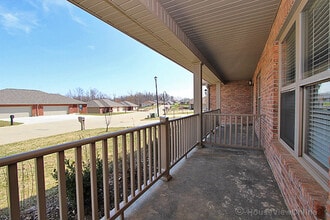 2479-2481 Travelers Way in Jackson, MO - Building Photo - Building Photo