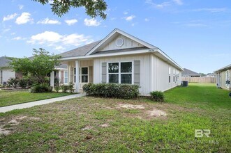 24154 Veranda Cir in Elberta, AL - Building Photo - Building Photo