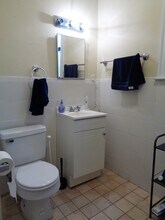 39 Carlton St, Unit 3 in Brookline, MA - Foto de edificio - Building Photo