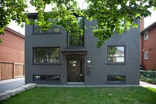 34 Robindale Ave in Toronto, ON - Building Photo