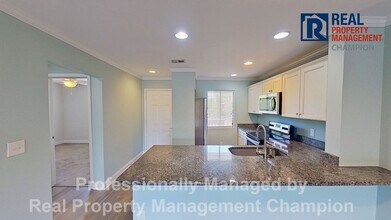 3728 St Johns Ct in Wilmington, NC - Building Photo - Building Photo