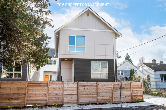 property at 3309 S Orcas St