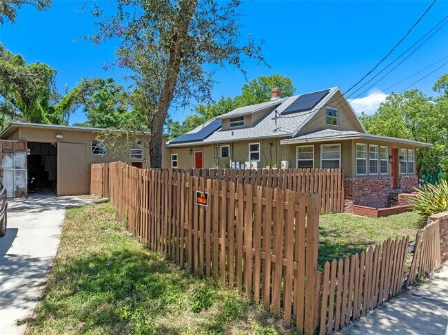 166 Kingston Ave in Daytona Beach, FL - Building Photo - Building Photo
