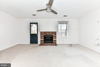 6018 Callaway Ct in Centreville, VA - Building Photo - Building Photo