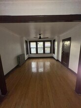 7957 S Clyde Ave in Chicago, IL - Building Photo - Building Photo