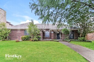 1008 Micarta Dr in Mesquite, TX - Building Photo