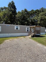 1668 Fm in Cleveland, TX - Building Photo