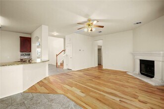 309 Lone Star Blvd in Hutto, TX - Building Photo - Building Photo