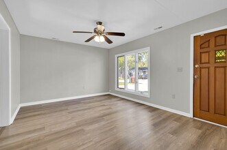 4329 Whitehall Ln in Richton Park, IL - Building Photo - Building Photo