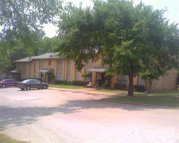 Troup Townhomes in Troup, TX - Building Photo