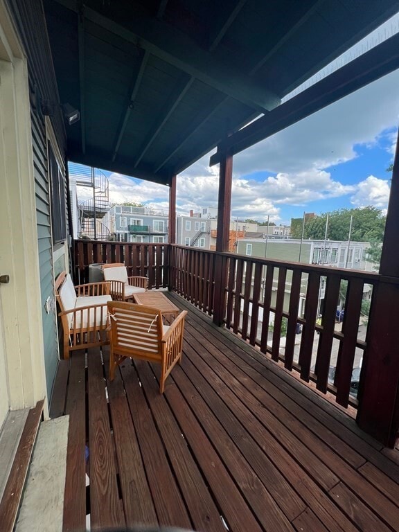 261 E St, Unit 3