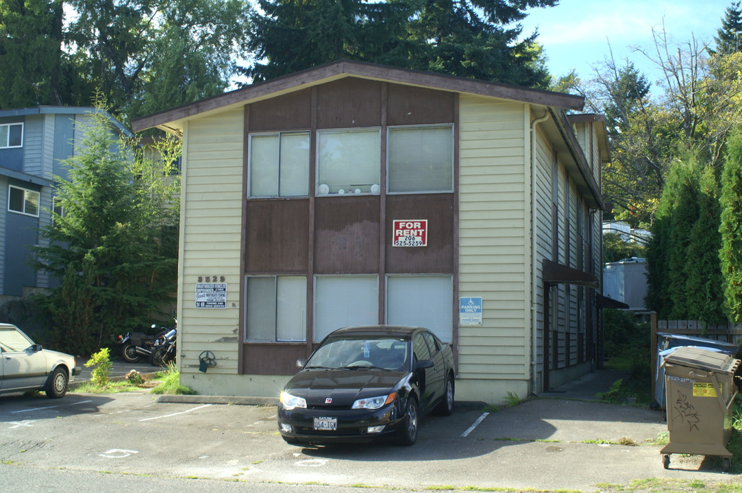 8529 23rd Ave NE in Seattle, WA - Building Photo