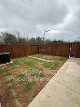910 Fuller Ave in Cleburne, TX - Building Photo - Building Photo