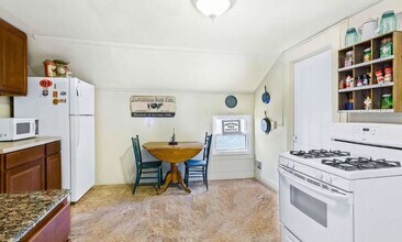 78 Catherine St, Unit 2 in Saratoga Springs, NY - Building Photo - Building Photo