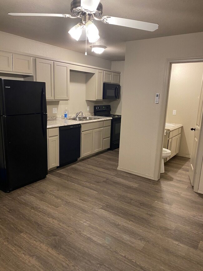 112 S 25th St-Unit -4 in Van Buren, AR - Building Photo - Building Photo