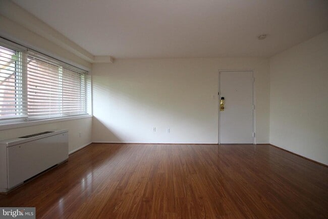 1511 S George Mason Dr in Arlington, VA - Building Photo - Building Photo
