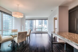 80 John St in Toronto, ON - Building Photo - Building Photo