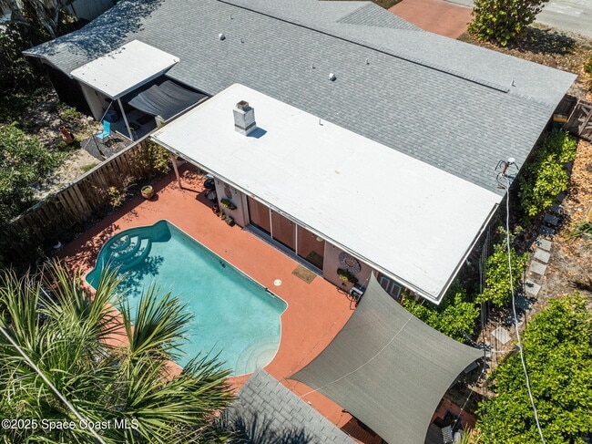 121 3rd Ave in Indialantic, FL - Building Photo - Building Photo