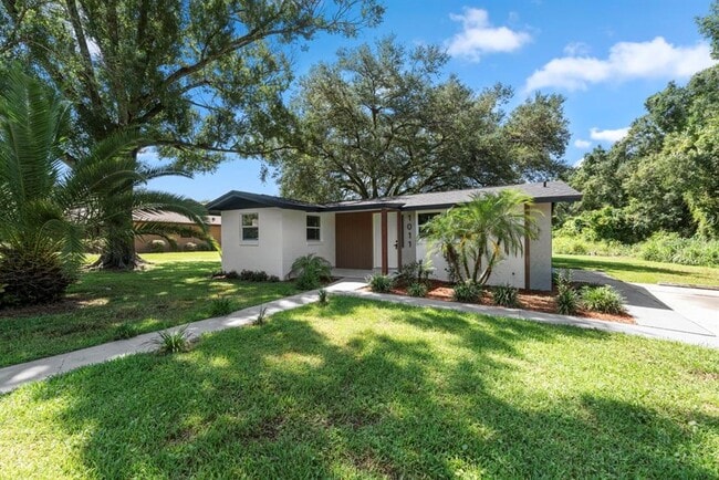 property at 1011 W 16th St