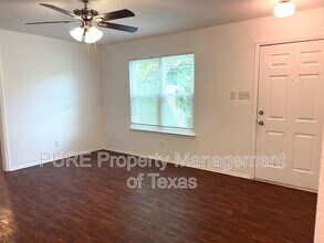 16005 Stoneham Cir in Pflugerville, TX - Building Photo - Building Photo