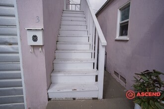 2301 Olympic Dr in Bakersfield, CA - Building Photo - Building Photo