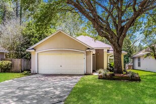 884 Putters Green Way N, Unit 103 in Jacksonville, FL - Building Photo