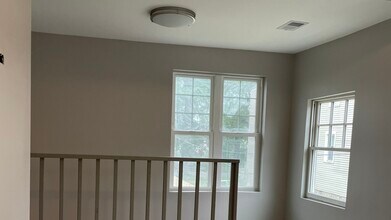 8422 S Buffalo Ave in Chicago, IL - Building Photo - Building Photo