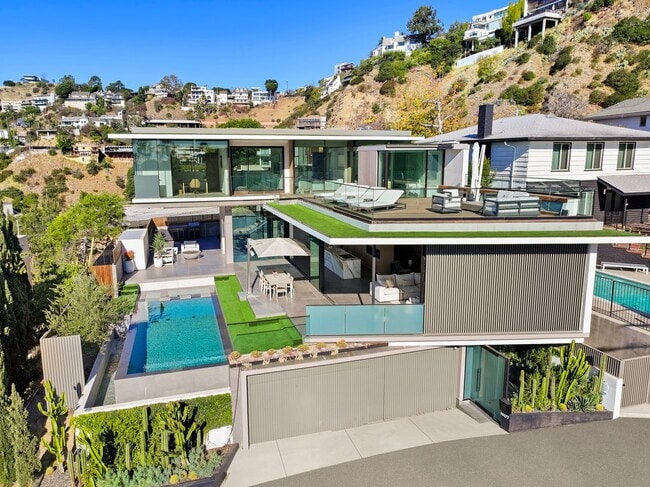 property at 1807 Blue Heights Dr
