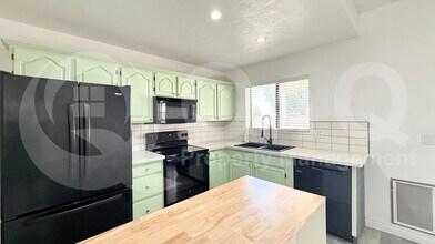 126 W Gary Way in Gilbert, AZ - Building Photo - Building Photo