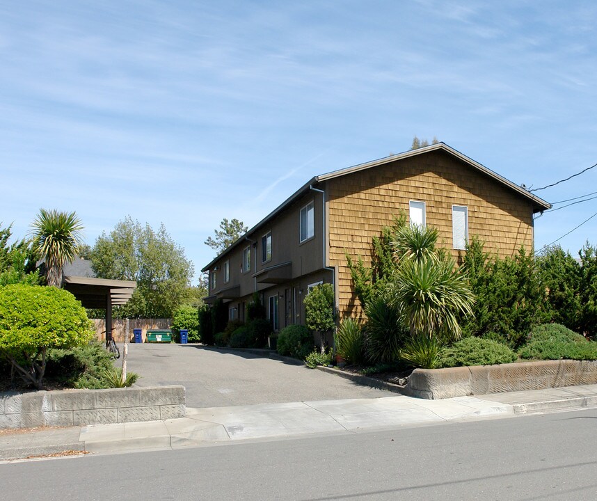 109 Sherman St in Healdsburg, CA - Building Photo