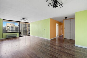 200 Winston Dr, Unit 2921 in Cliffside Park, NJ - Foto de edificio - Building Photo