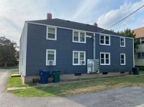 135 Shoshone St, Unit #1 in Buffalo, NY - Building Photo - Building Photo