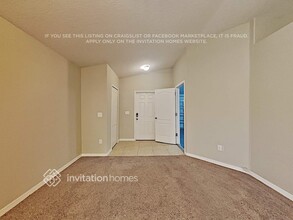 1303 Pasadena Bloom Ln in Ruskin, FL - Foto de edificio - Building Photo