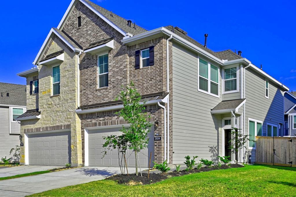 21134 Medina River Dr in Cypress, TX - Foto de edificio