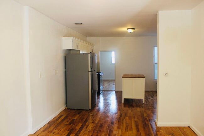 property at 273 E 39th St