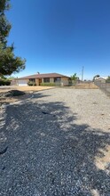 12386 Lakota Rd in Apple Valley, CA - Building Photo - Building Photo