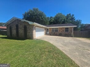 2293 Lanier Pl in Morrow, GA - Building Photo - Building Photo